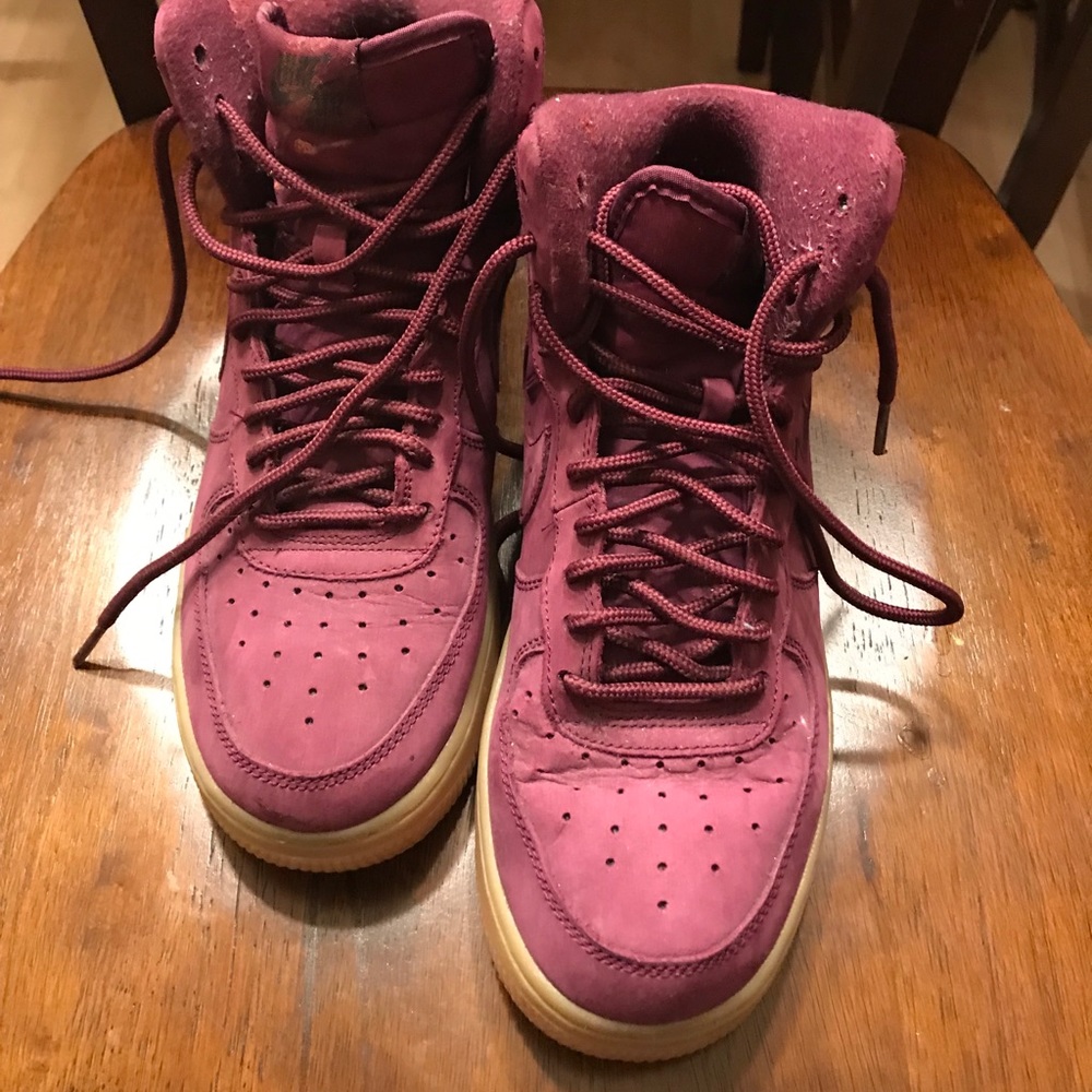 High top Nike’s